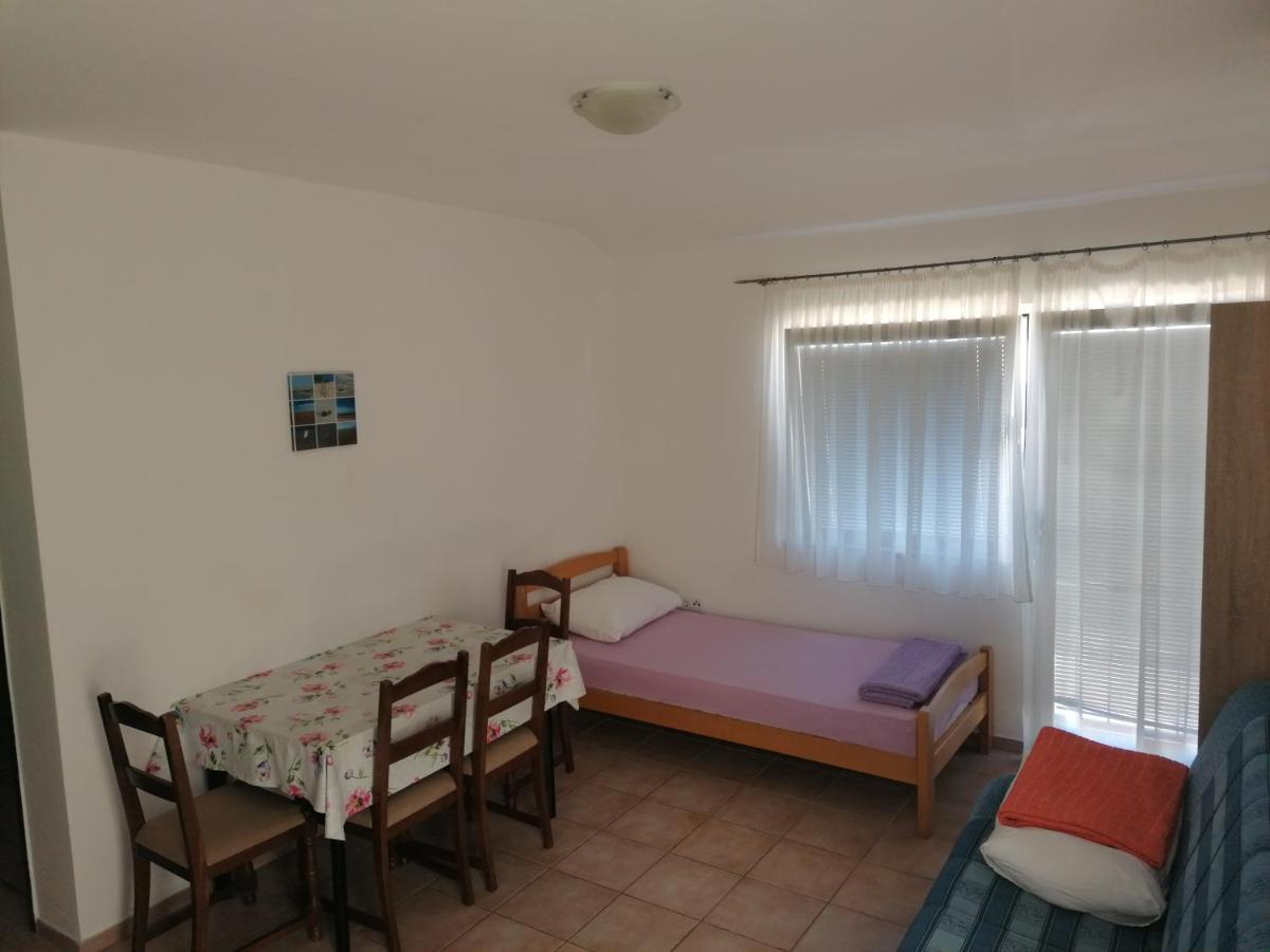 Apartments Mali Mate Tribalj エクステリア 写真