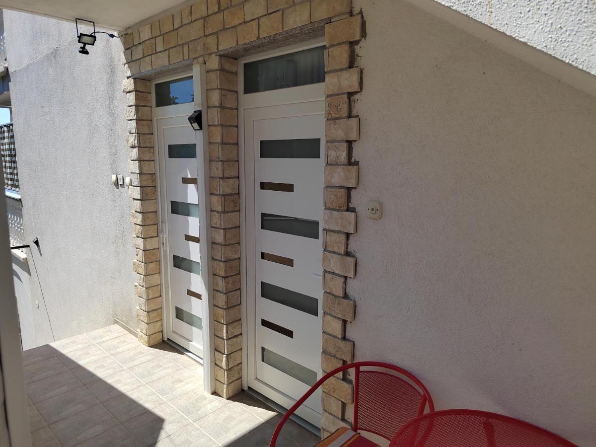 Apartments Mali Mate Tribalj エクステリア 写真